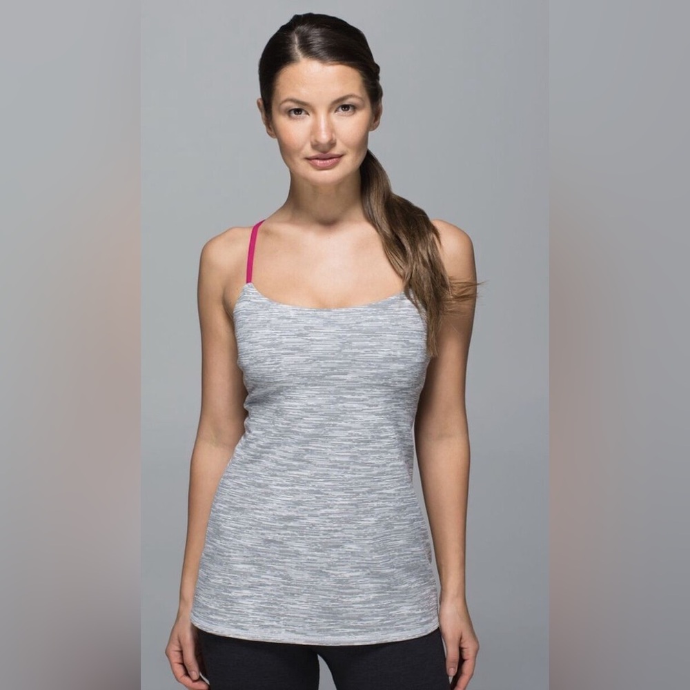 Lululemon 🍋 Dancing Warrior Tank Top, size 4. Wee are from Space/Magenta Pink